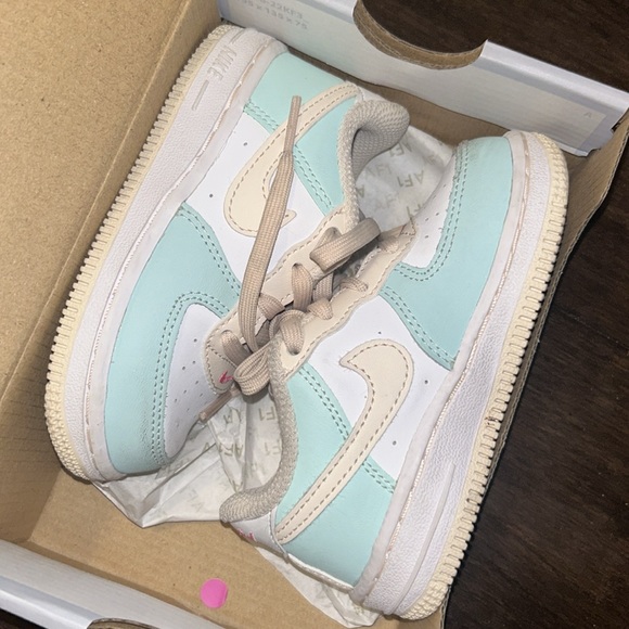 Little Girls Tiffany Blue & Cream Air Force 1 - Picture 1 of 5